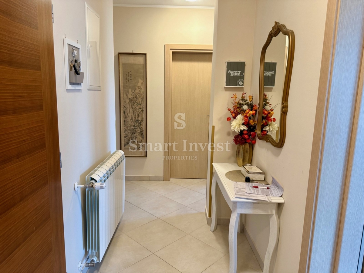 MATULJI - BREGI, splendido appartamento con 3 camere da letto e balcone