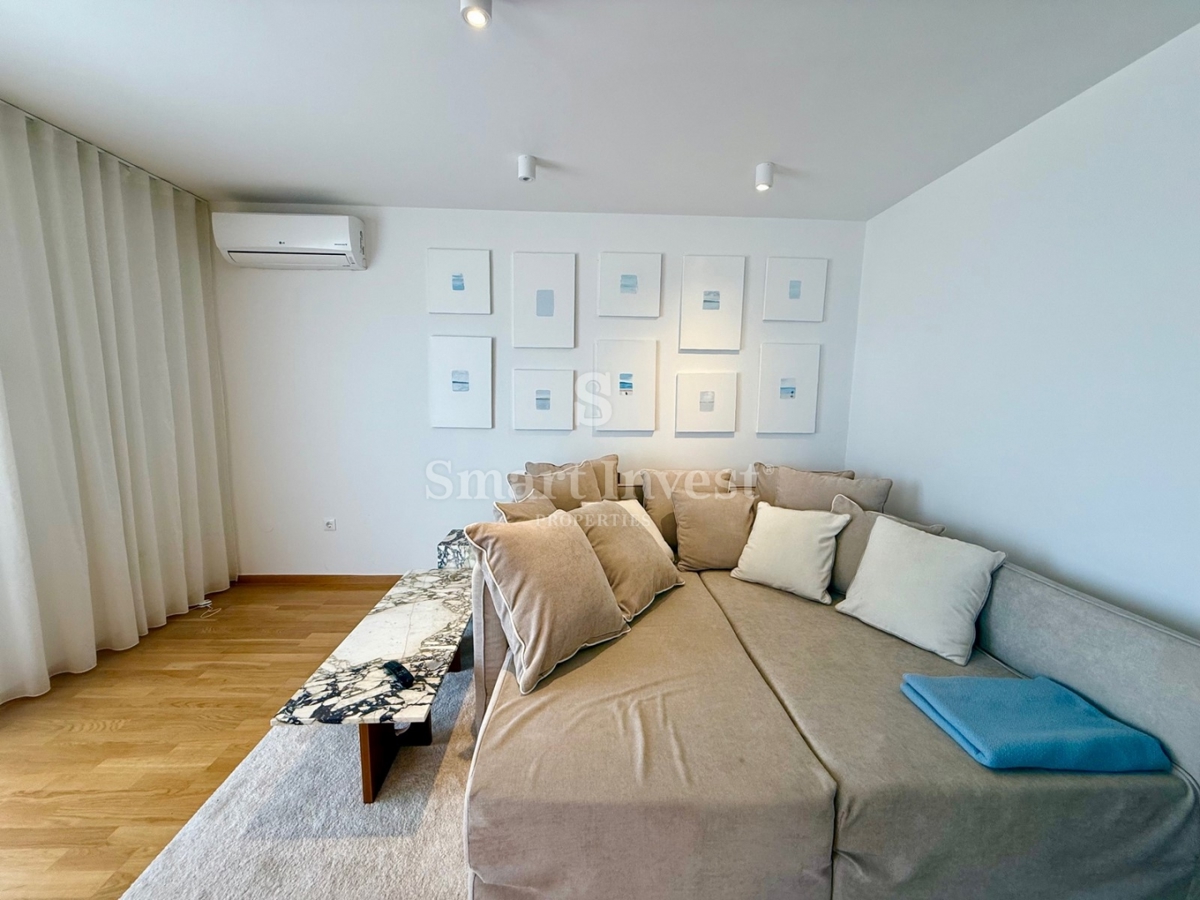 LOVRAN, appartamento modernamente arredato con vista mare