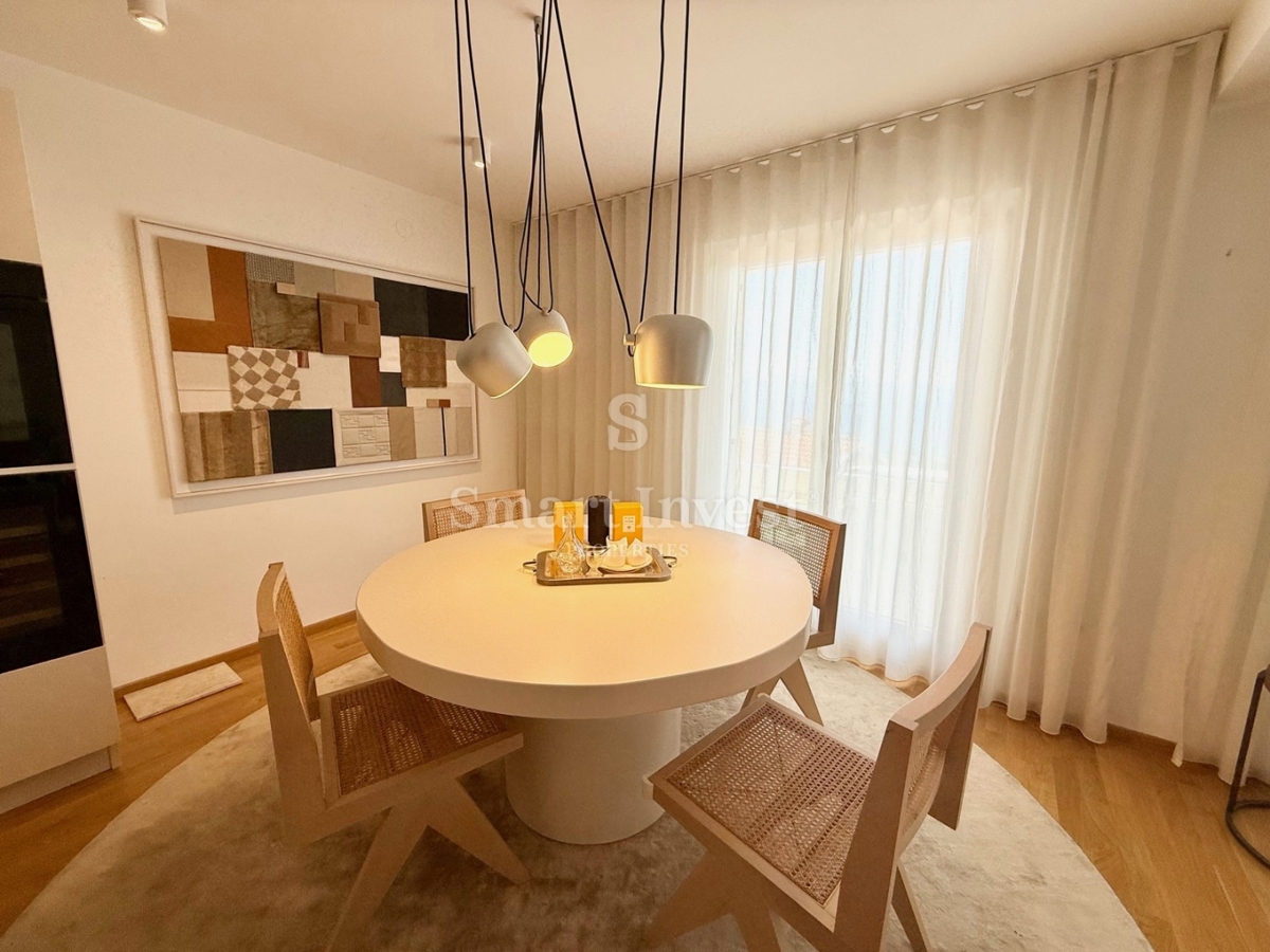 LOVRAN, appartamento modernamente arredato con vista mare