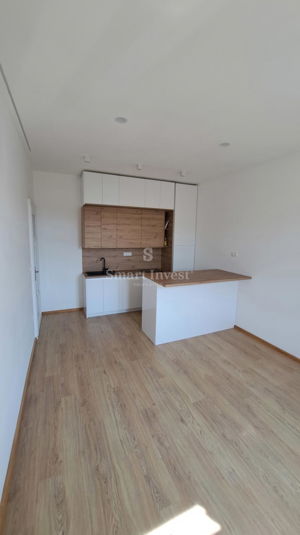 FIUME - POTOK, appartamento recentemente ristrutturato, diviso in 2 appartamenti, balcone