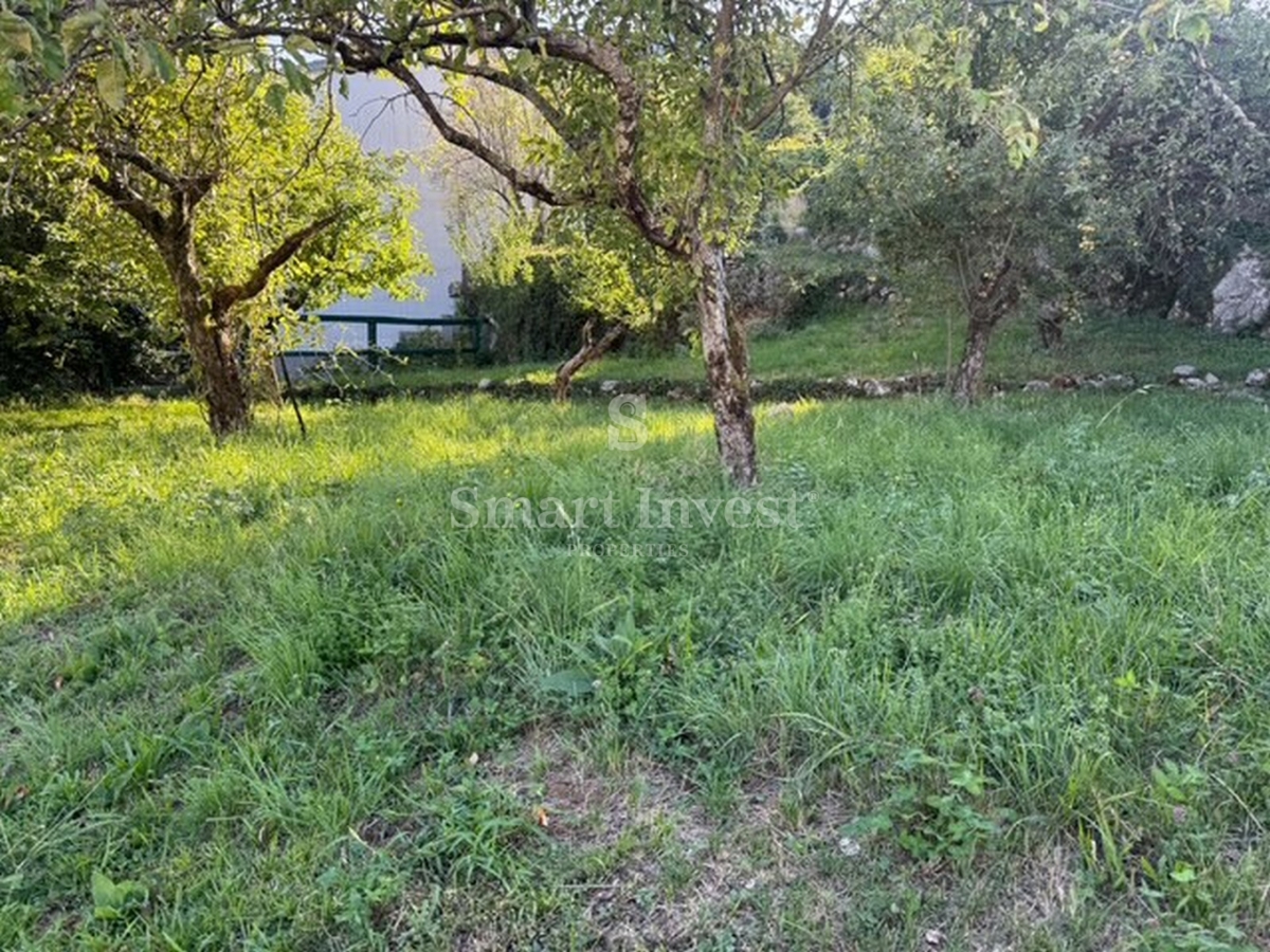 ABBAZIA - RUKAVAC, terreno edificabile di 1217 m2