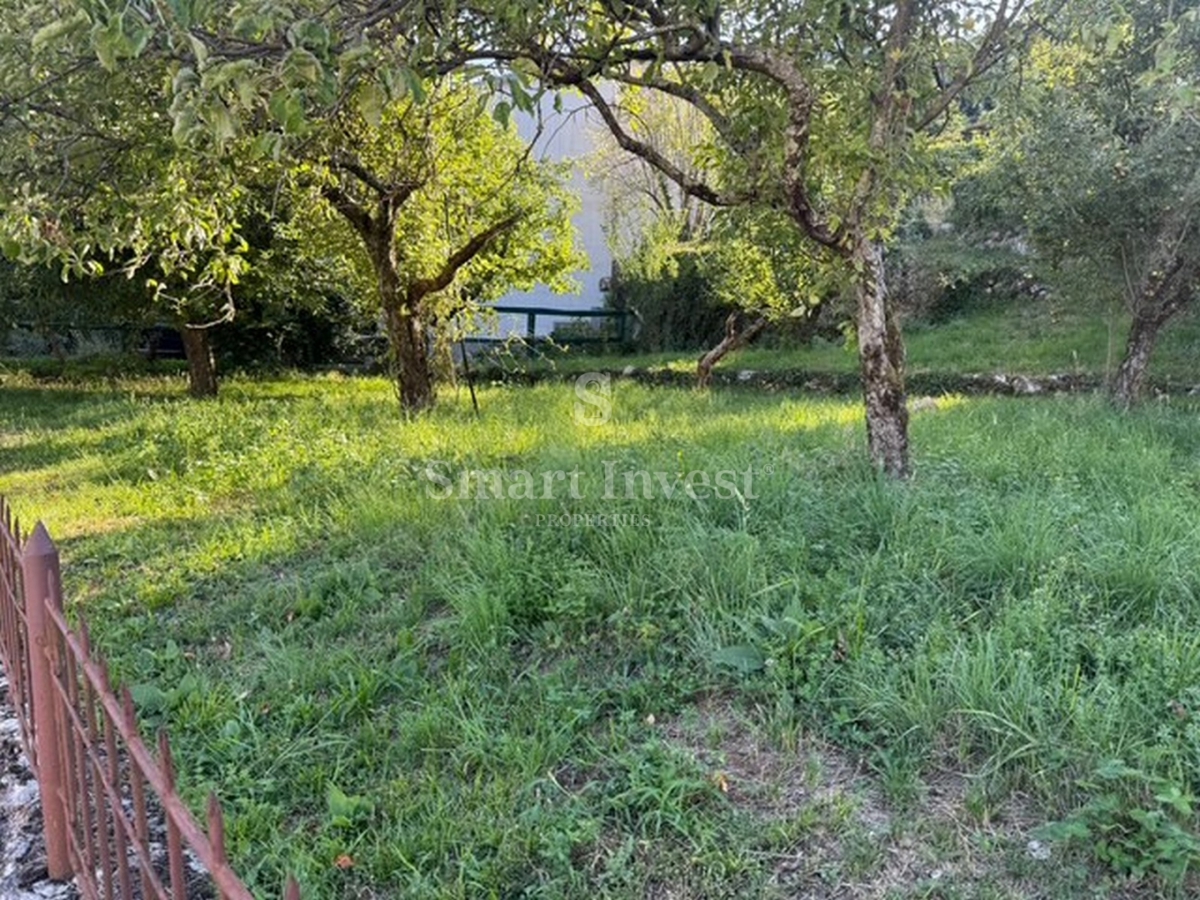 ABBAZIA - RUKAVAC, terreno edificabile di 1217 m2