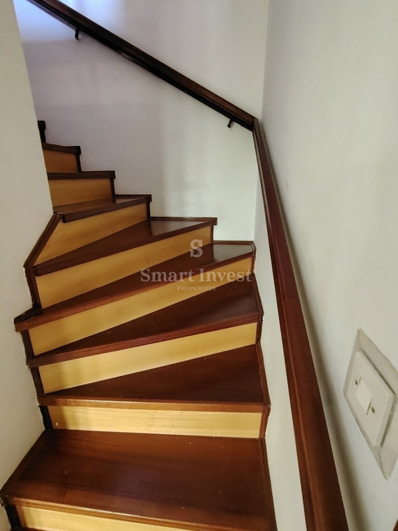 LAURANA, casa con ampio terreno di 2437 m2