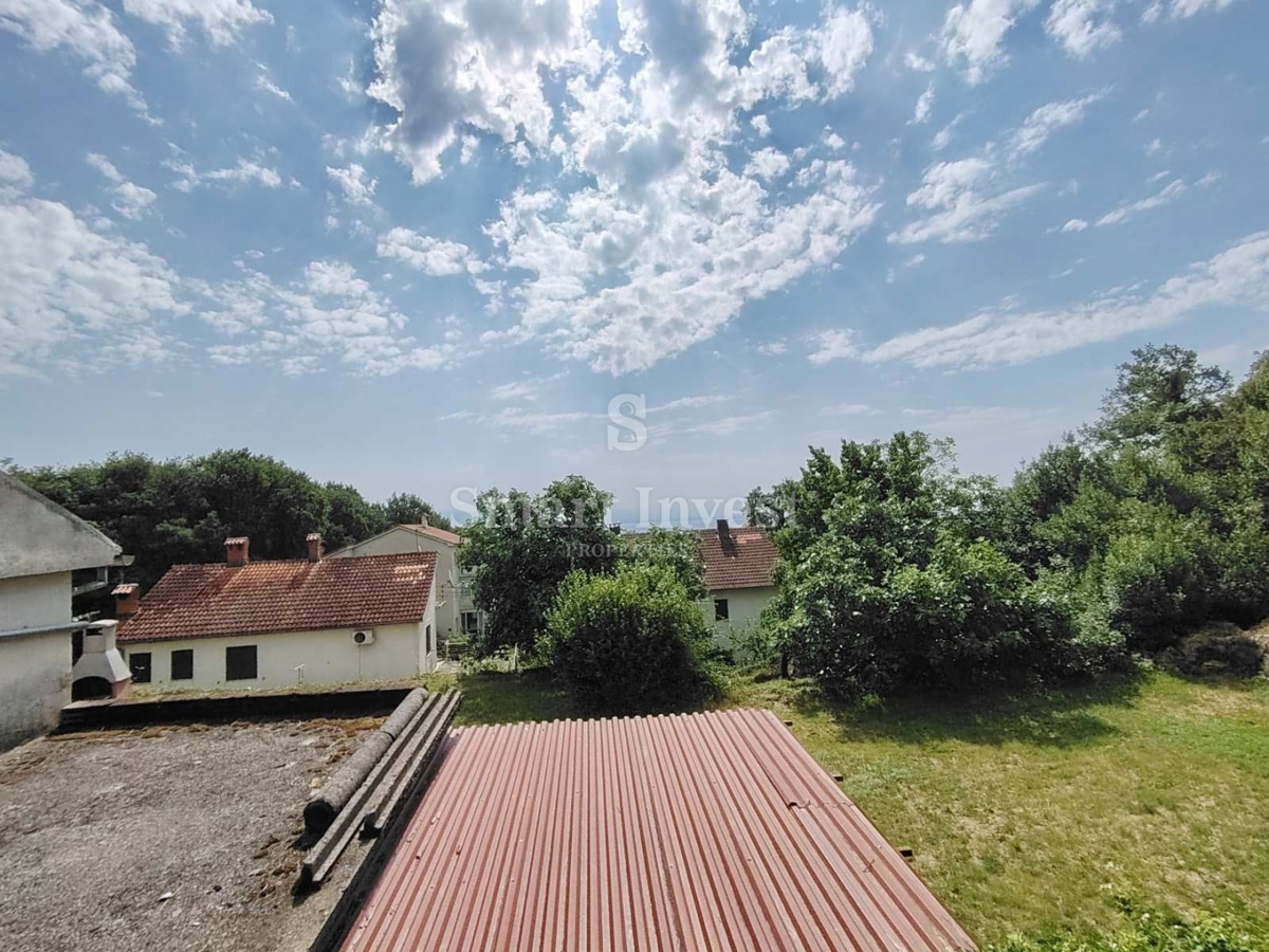 LAURANA, casa con ampio terreno di 2437 m2