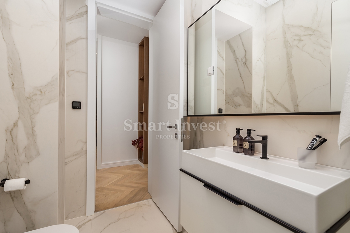 ABBAZIA – CENTRO, lussuoso appartamento fronte mare in villa ristrutturata