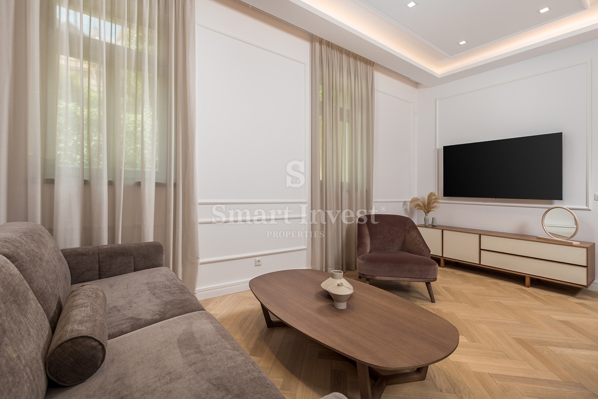 ABBAZIA – CENTRO, lussuoso appartamento fronte mare in villa ristrutturata