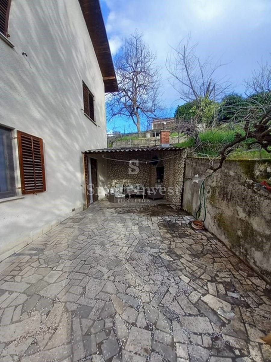 CENTRAL ISTRIA - BUZET, Detached house of 350 m2