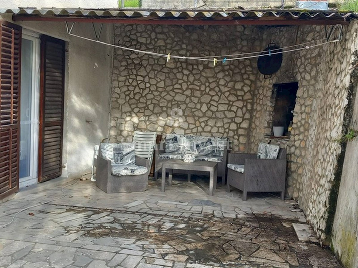 CENTRAL ISTRIA - BUZET, Detached house of 350 m2