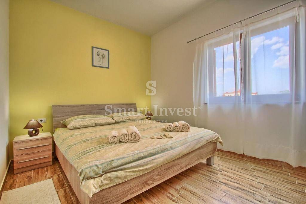 ISTRIA - Svetvinčenat, 5-bedrooms house with pool, on a secluded location