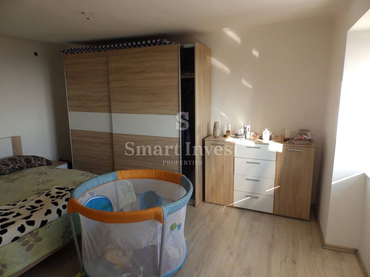 ABBAZIA - POBRI, Casa indipendente di 180 m2 con un grande giardino, in vendita