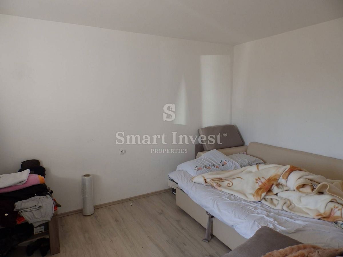 ABBAZIA - POBRI, Casa indipendente di 180 m2 con un grande giardino, in vendita