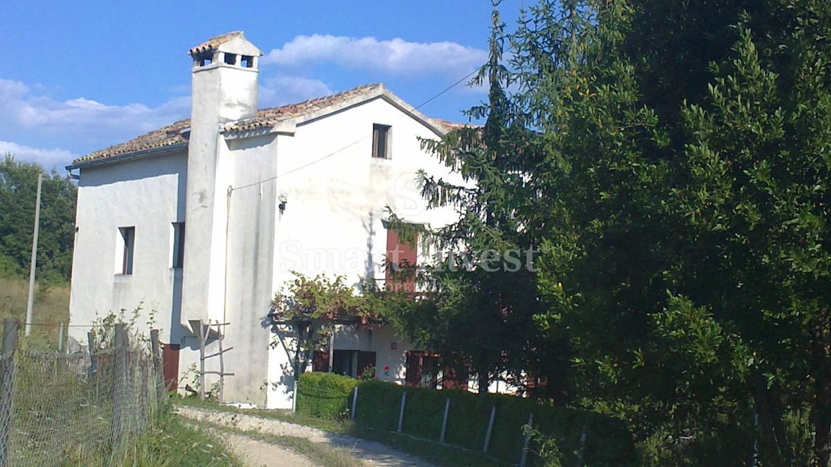 ISTRIA, Estate of 83.294 m2, including 4.500 m2 building land