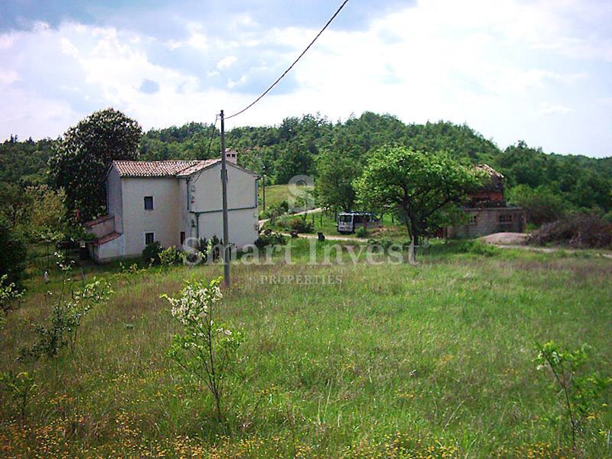 ISTRIA, Estate of 83.294 m2, including 4.500 m2 building land