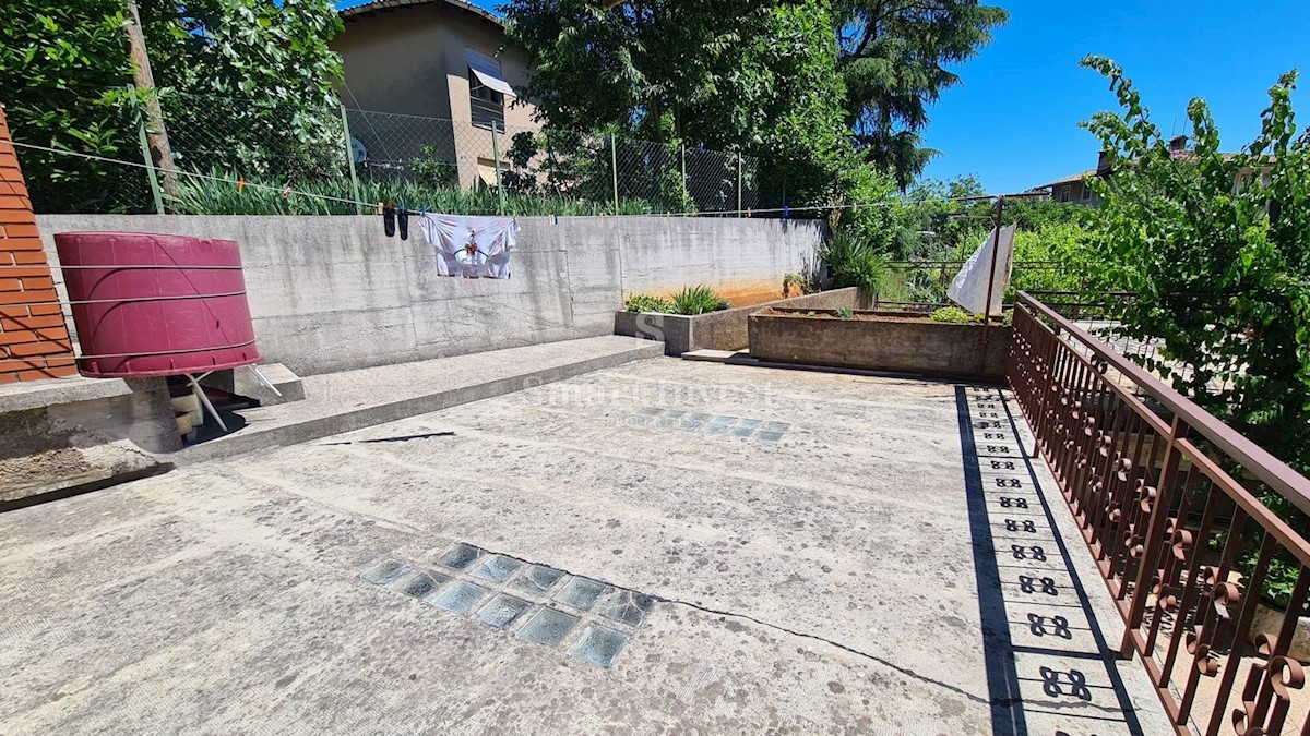 LAURANA, Piano di una casa con giardino, vicino al mare e al centro