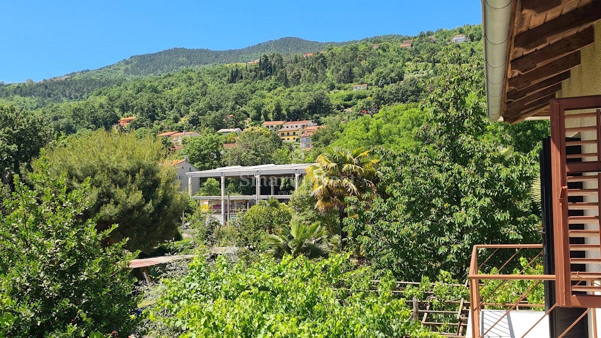 LAURANA, Piano di una casa con giardino, vicino al mare e al centro