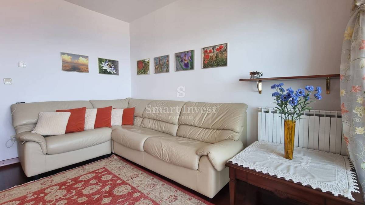 ABBAZIA, trilocale con vista mare e garage, in vendita