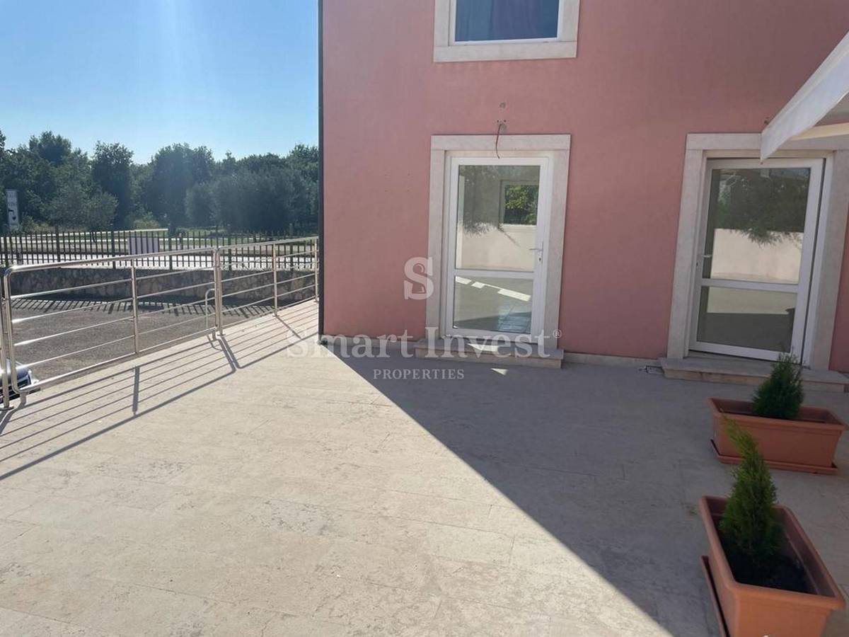 ISTRIA - CITTANOVA, locale commerciale di 95 m2 in una posizione tranquilla