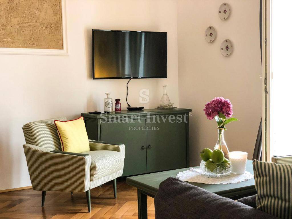 ABBAZIA - CENTRO, due appartamenti ristrutturati in villa storica, a 50 m dal mare