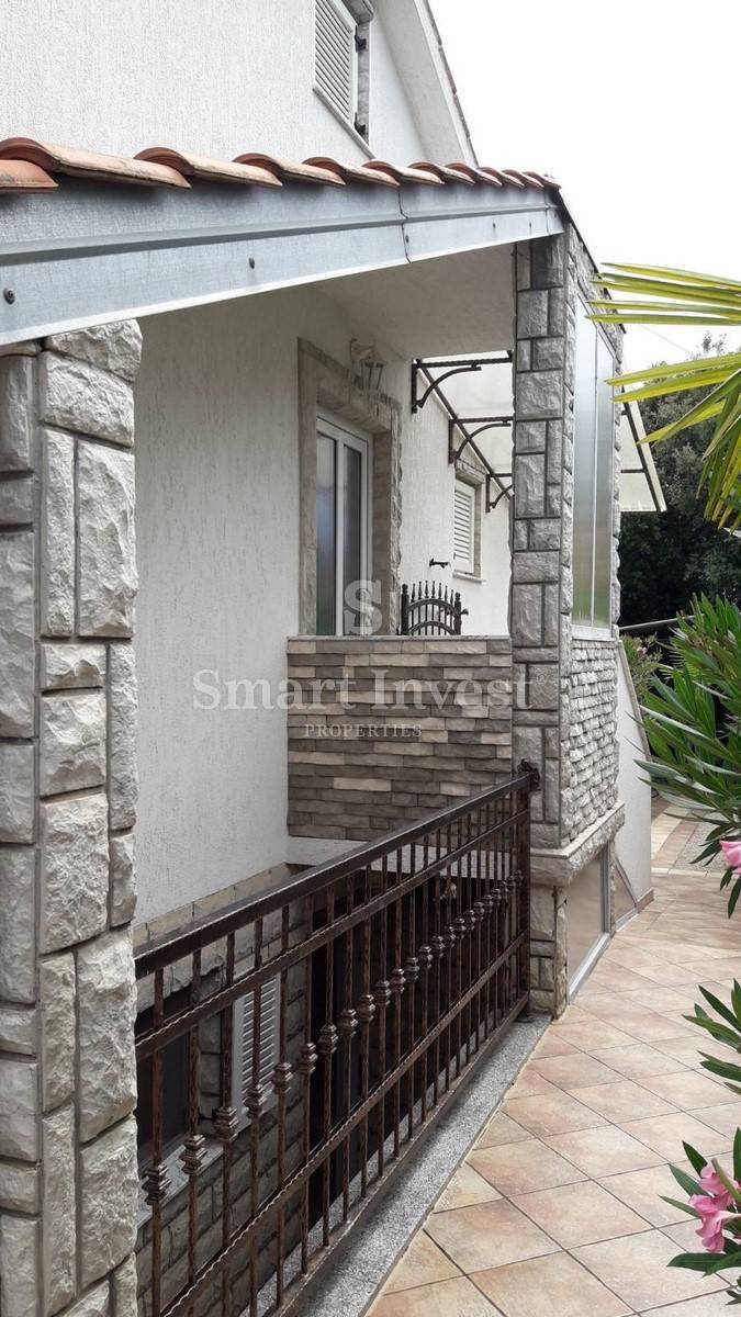 KRK ISLAND, Detached house with pool, for sale