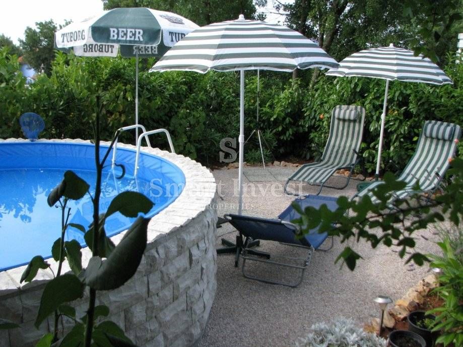 KRK ISLAND, Detached house with pool, for sale