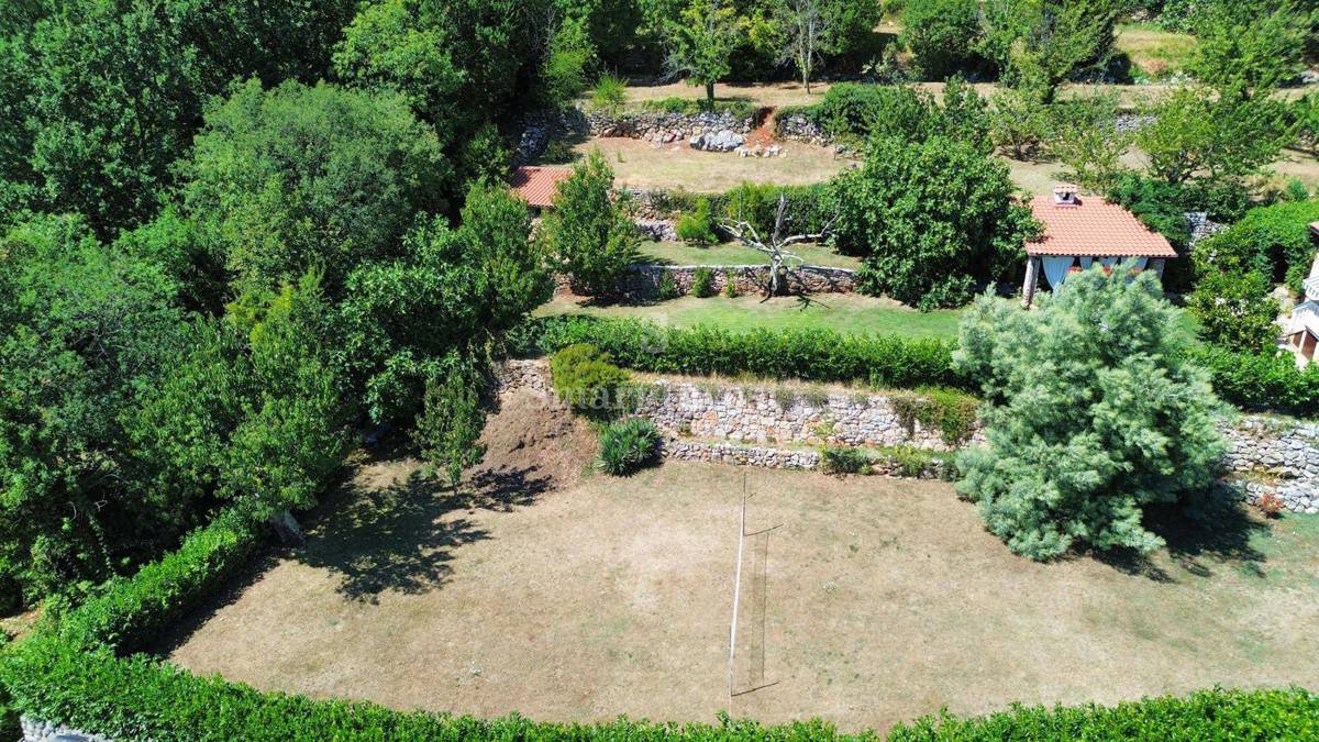 LAURANA, terreno edificabile di 1197m2 con splendida vista mare