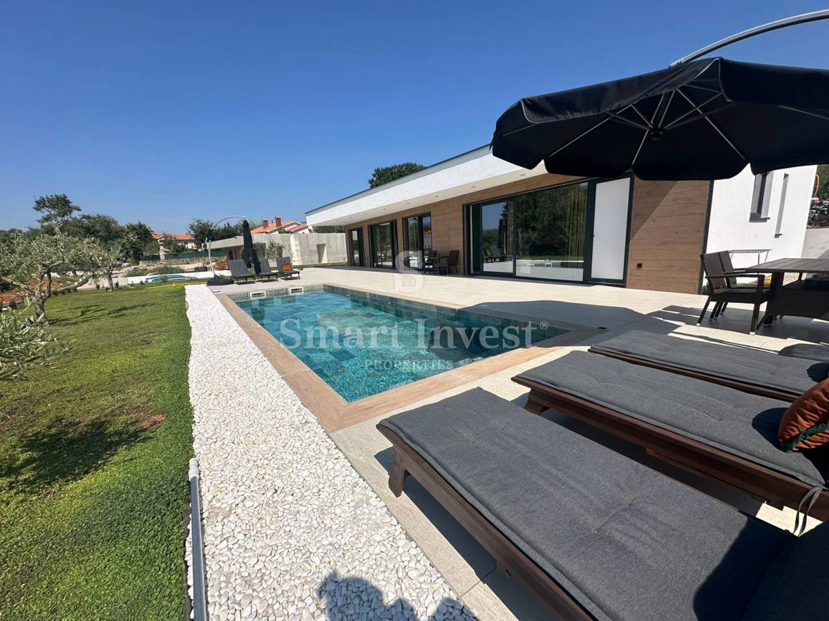 ISTRIA - LABIN, nuova villa con 2 appartamenti e piscina
