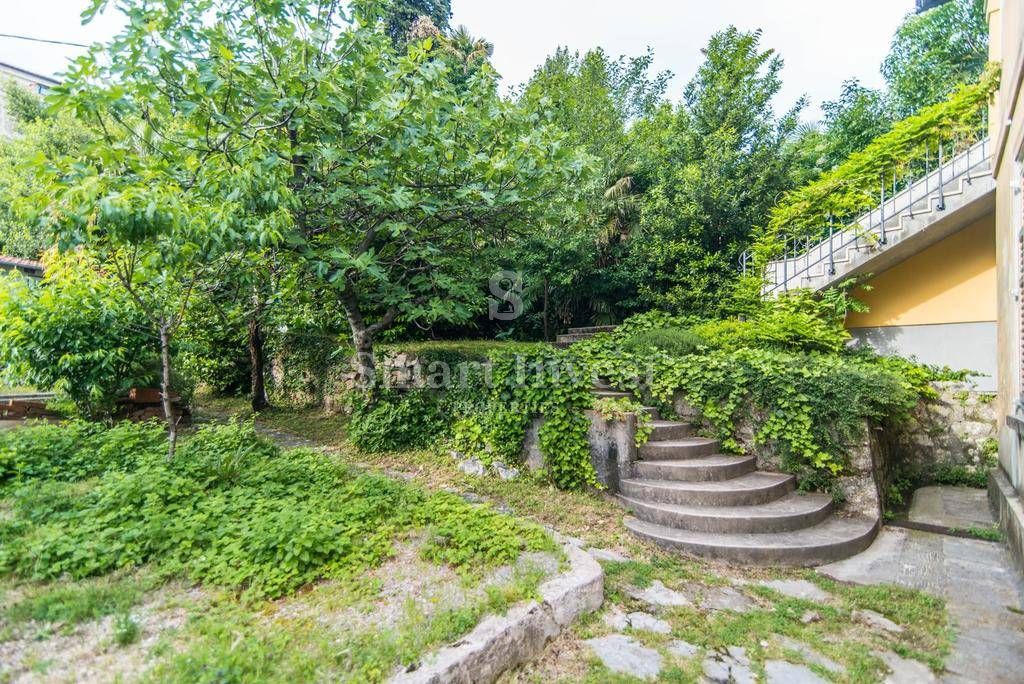 ABBAZIA - CENTRO, appartamento in villa storica, 100 m dal mare