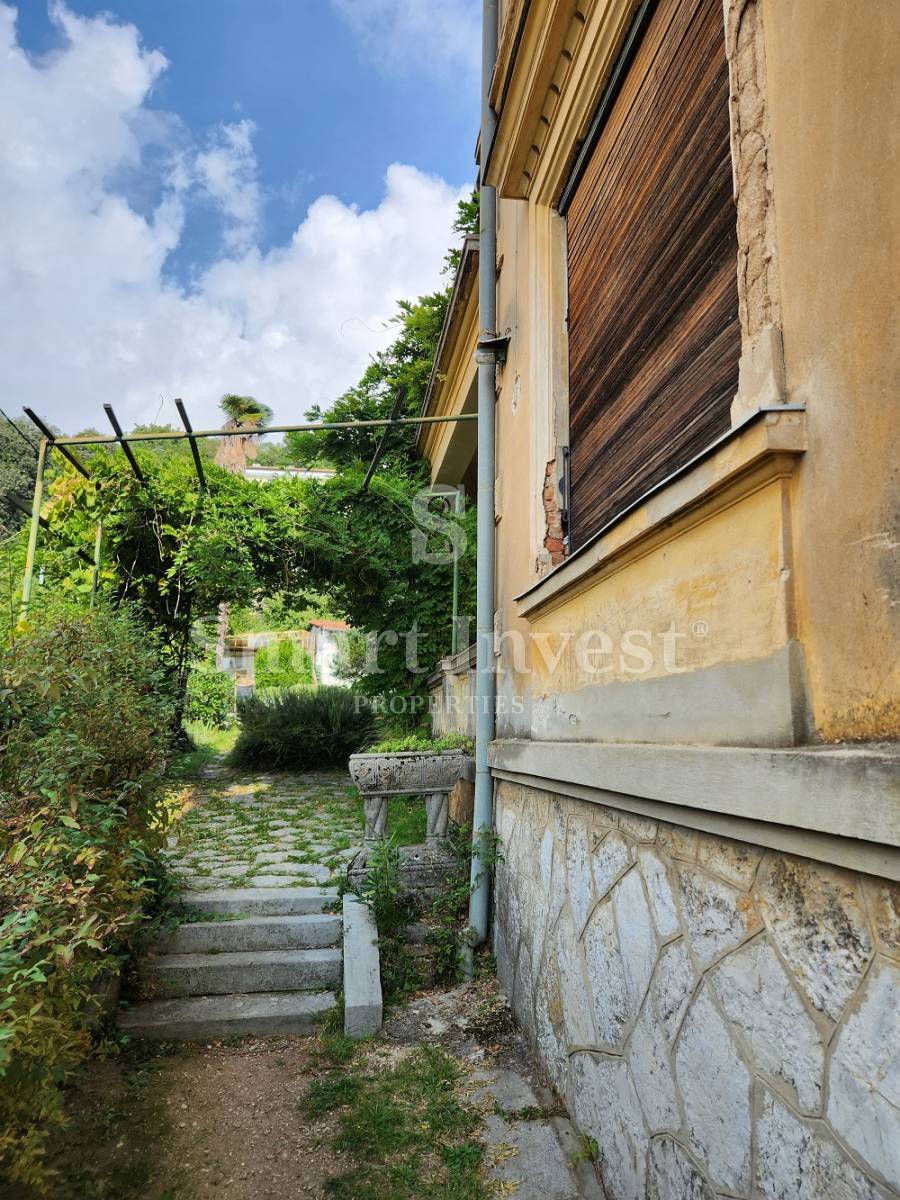 ABBAZIA - CENTRO, appartamento in villa storica, 100 m dal mare