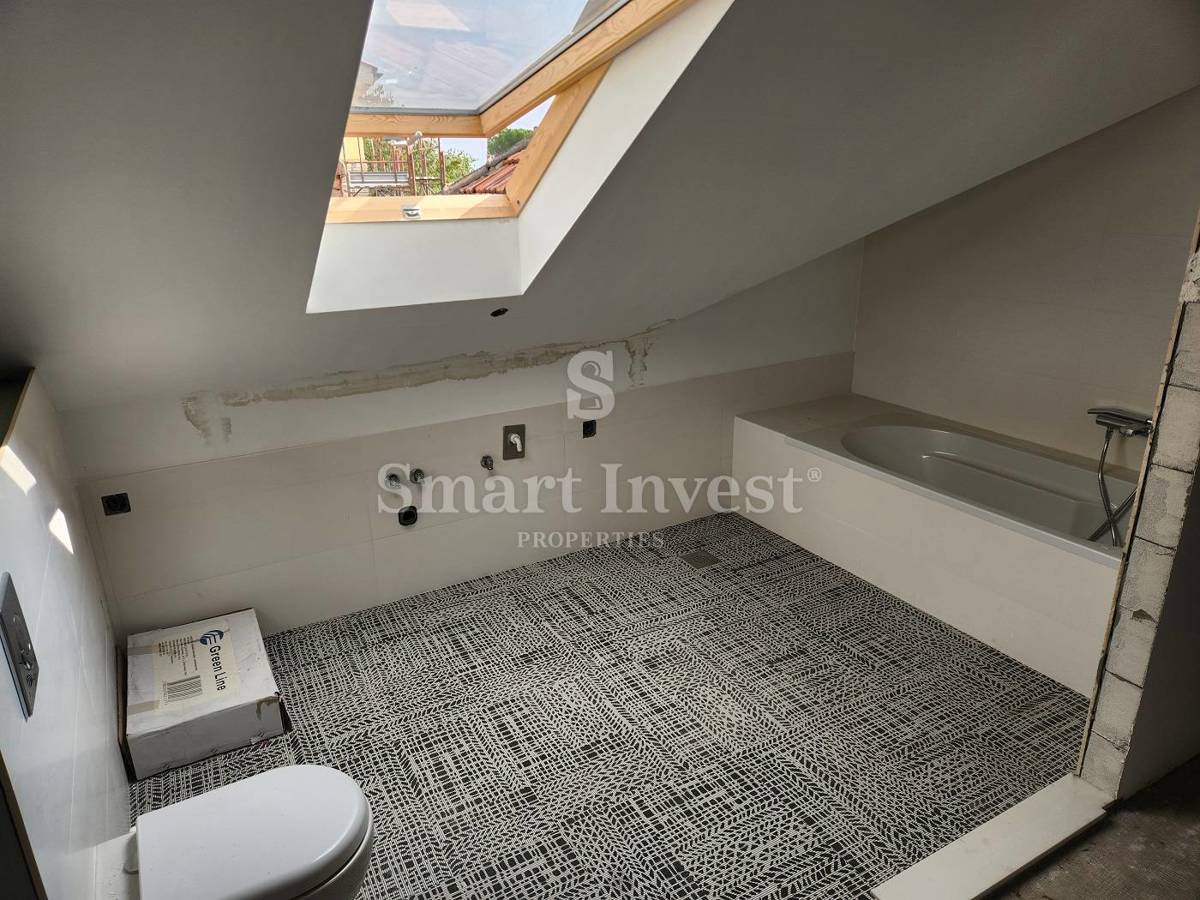 ABBAZIA - CENTRO, appartamento in villa storica, 100 m dal mare