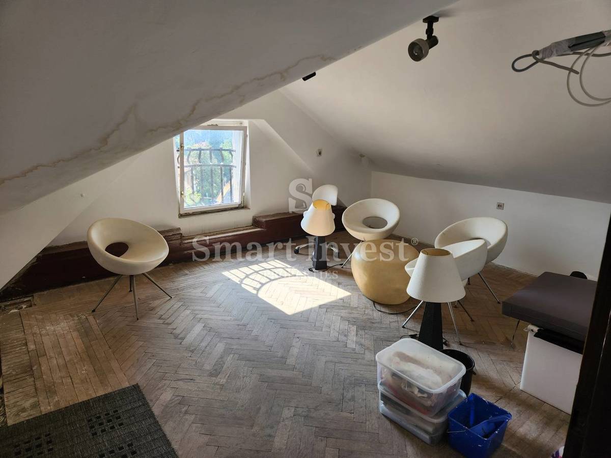 ABBAZIA - CENTRO, appartamento in villa storica, 100 m dal mare