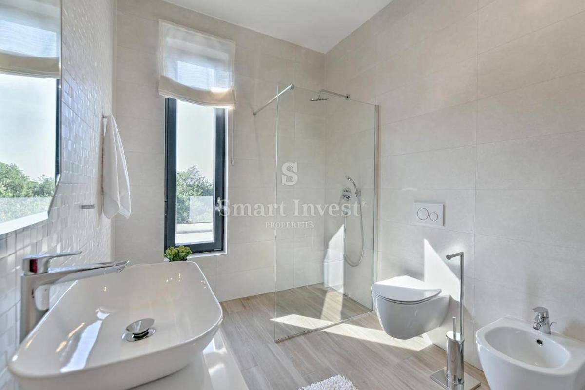 ISTRIA - FAŽANA, villa moderna con piscina vicino al mare