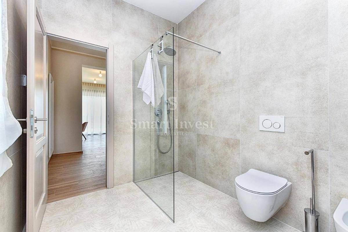 ISTRIA - FAŽANA, villa moderna con piscina vicino al mare