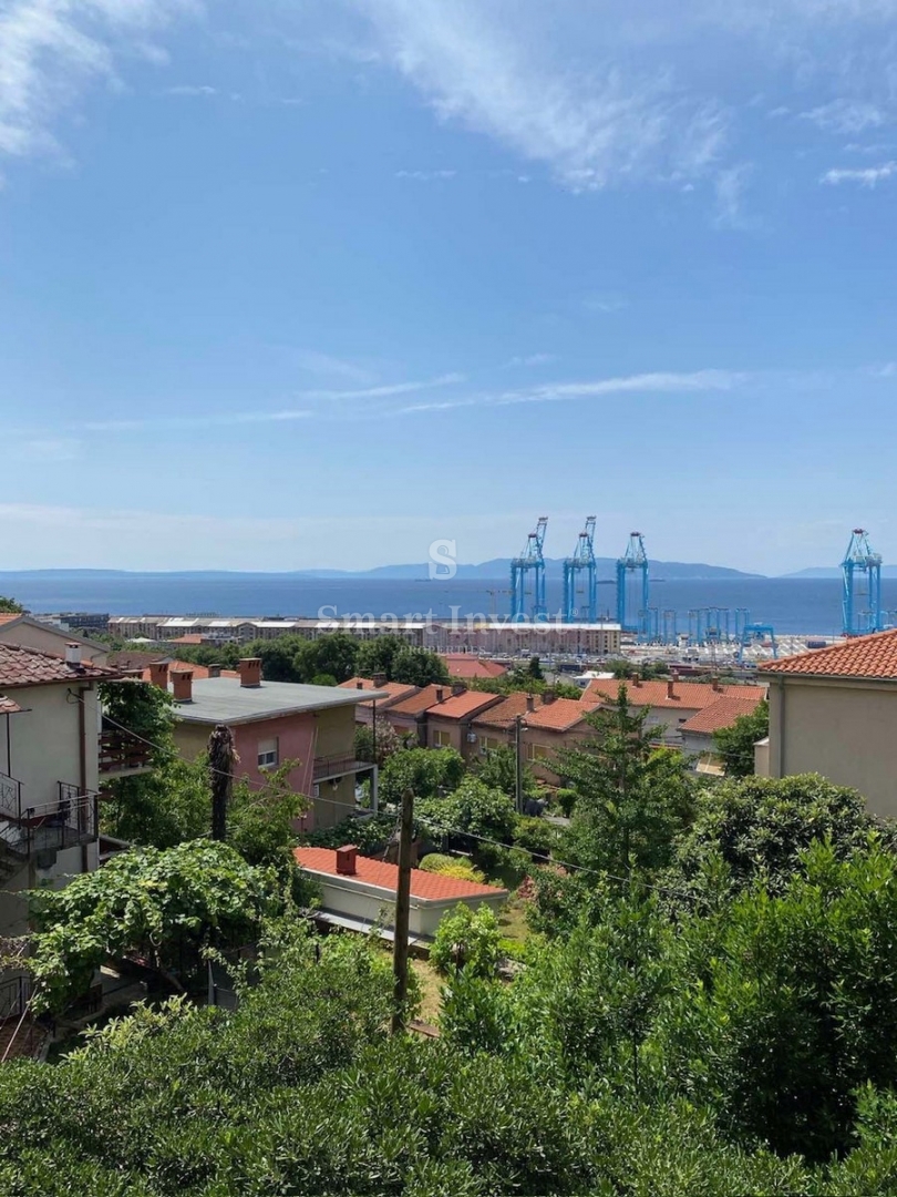FIUME - PODMURVICE, appartamento con vista mare vicino a tutti i servizi
