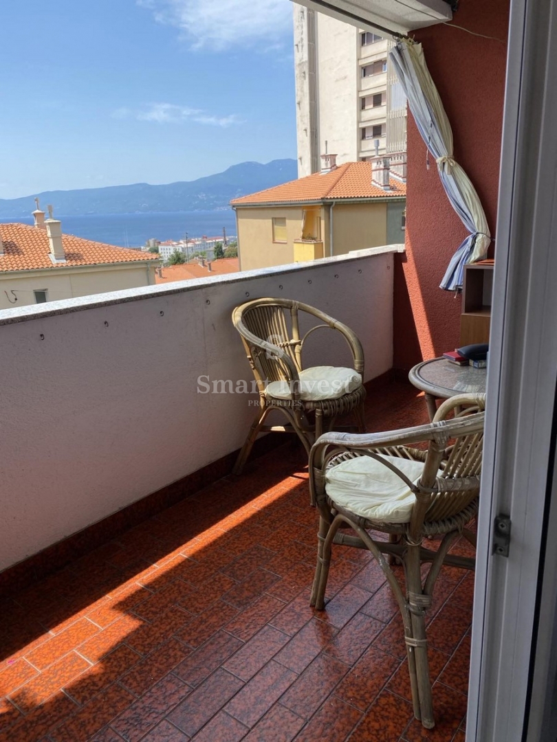 FIUME - PODMURVICE, appartamento con vista mare vicino a tutti i servizi