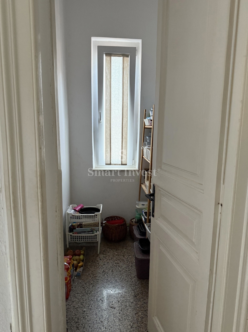 RIJEKA - CENTRO, spazioso appartamento con balcone, 2 ingressi