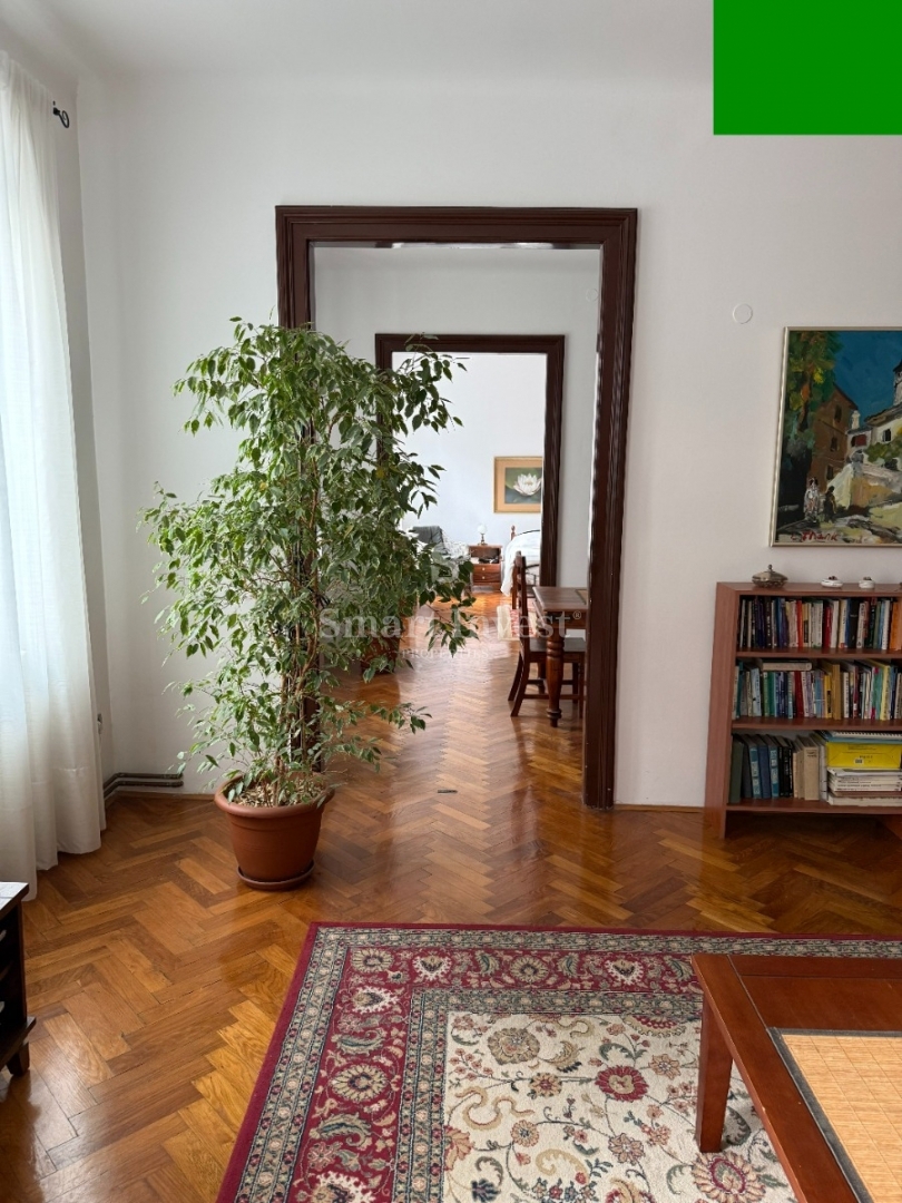 RIJEKA - CENTRO, spazioso appartamento con balcone, 2 ingressi