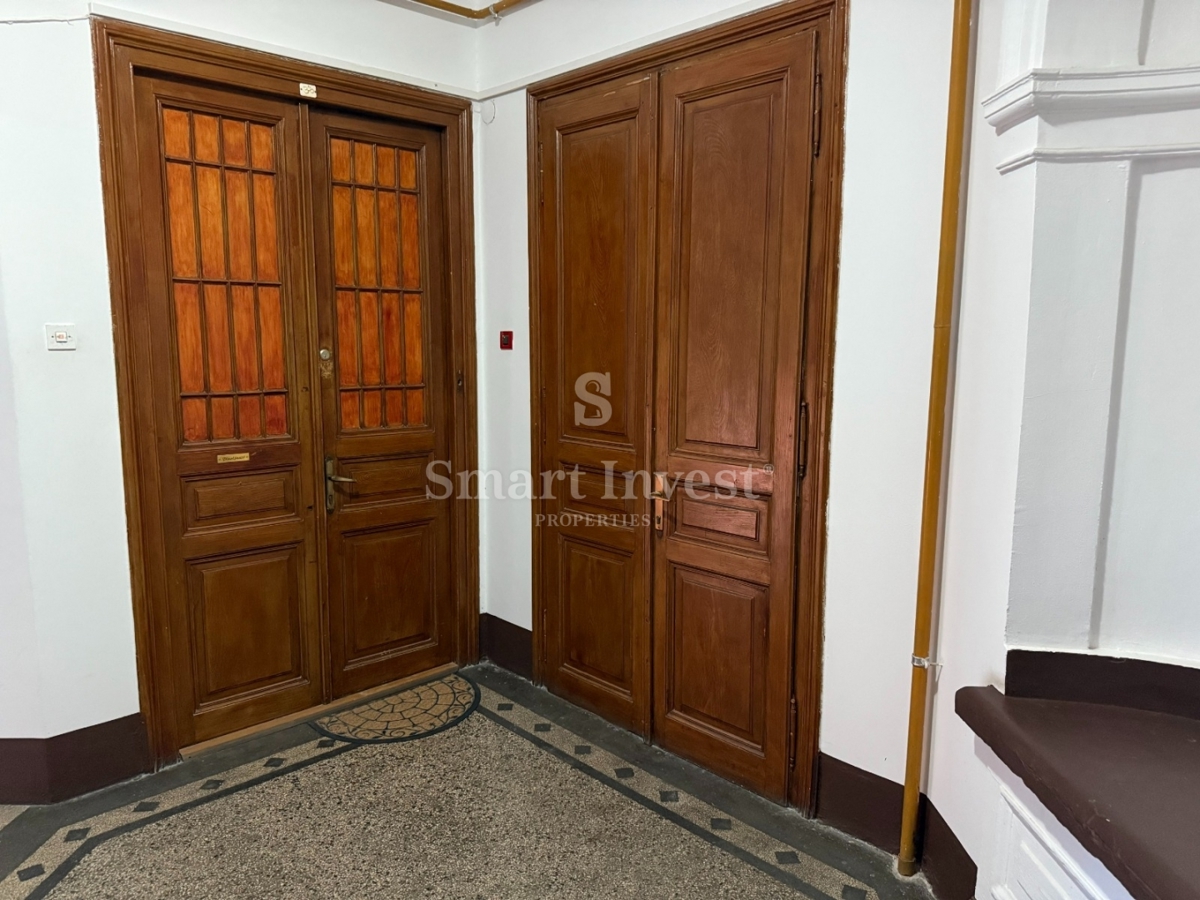 RIJEKA - CENTRO, spazioso appartamento con balcone, 2 ingressi