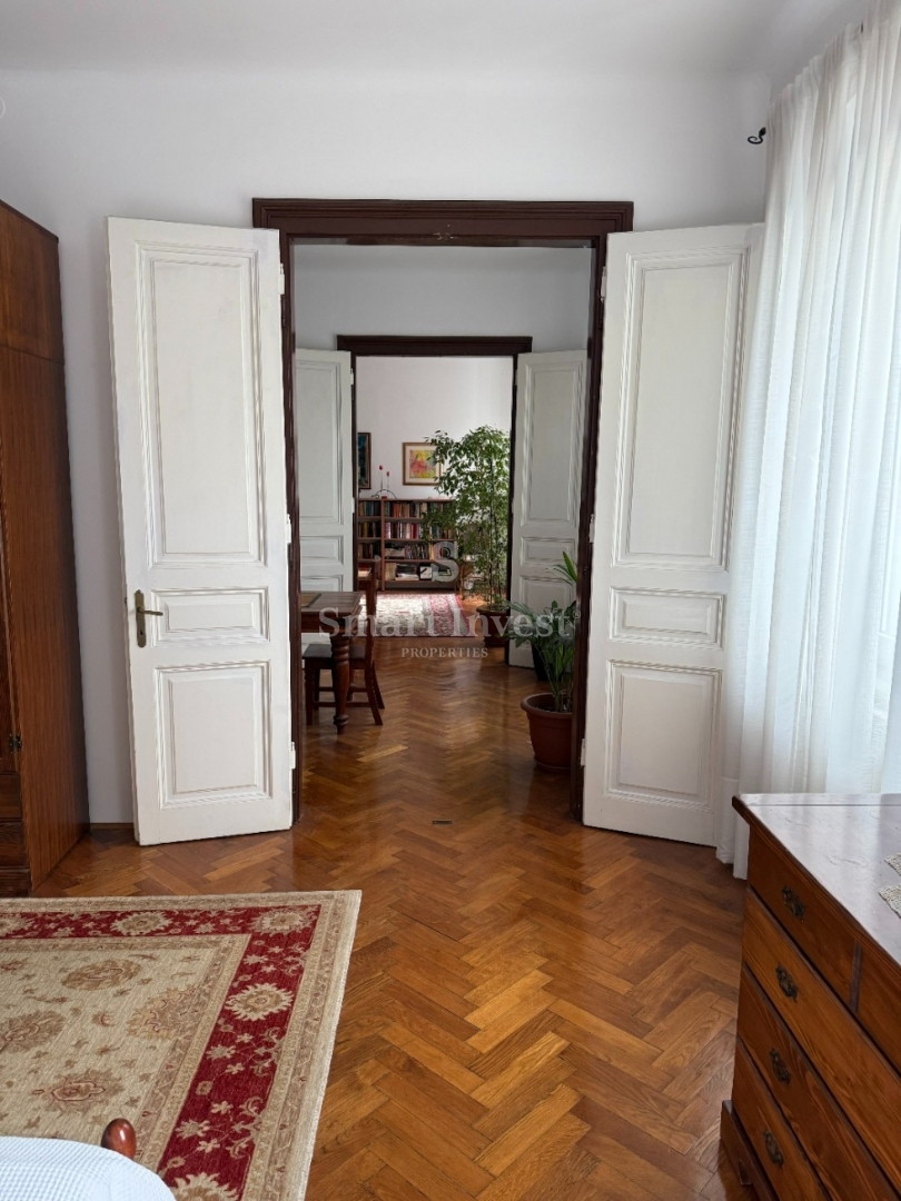 RIJEKA - CENTRO, spazioso appartamento con balcone, 2 ingressi