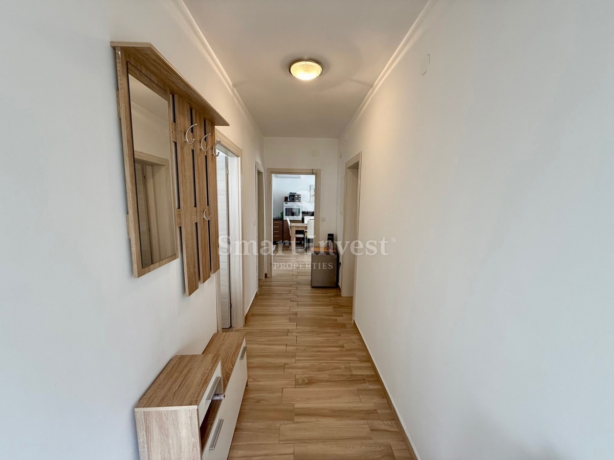 IČIĆI - POLJANE, appartamento con giardino e piscina