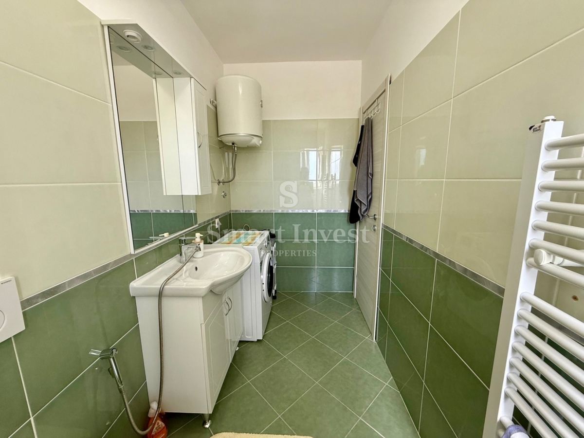 IČIĆI - POLJANE, appartamento con giardino e piscina