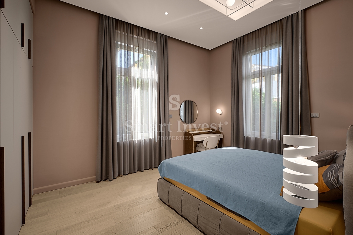 ABBAZIA - CENTRO, lussuoso appartamento fronte mare in villa storica