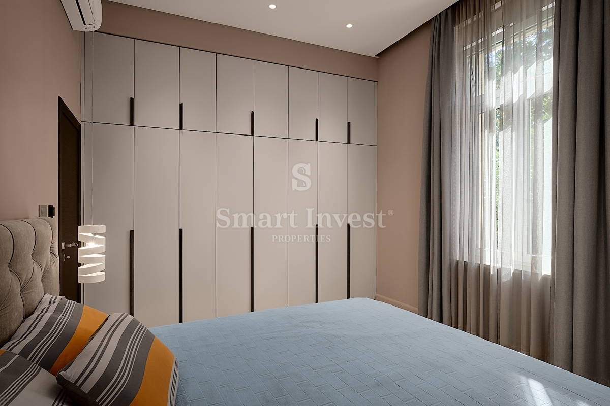 ABBAZIA - CENTRO, lussuoso appartamento fronte mare in villa storica