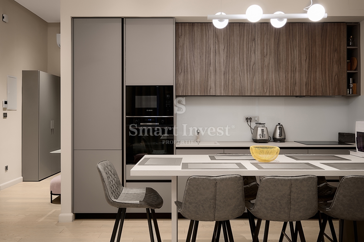 ABBAZIA - CENTRO, lussuoso appartamento fronte mare in villa storica