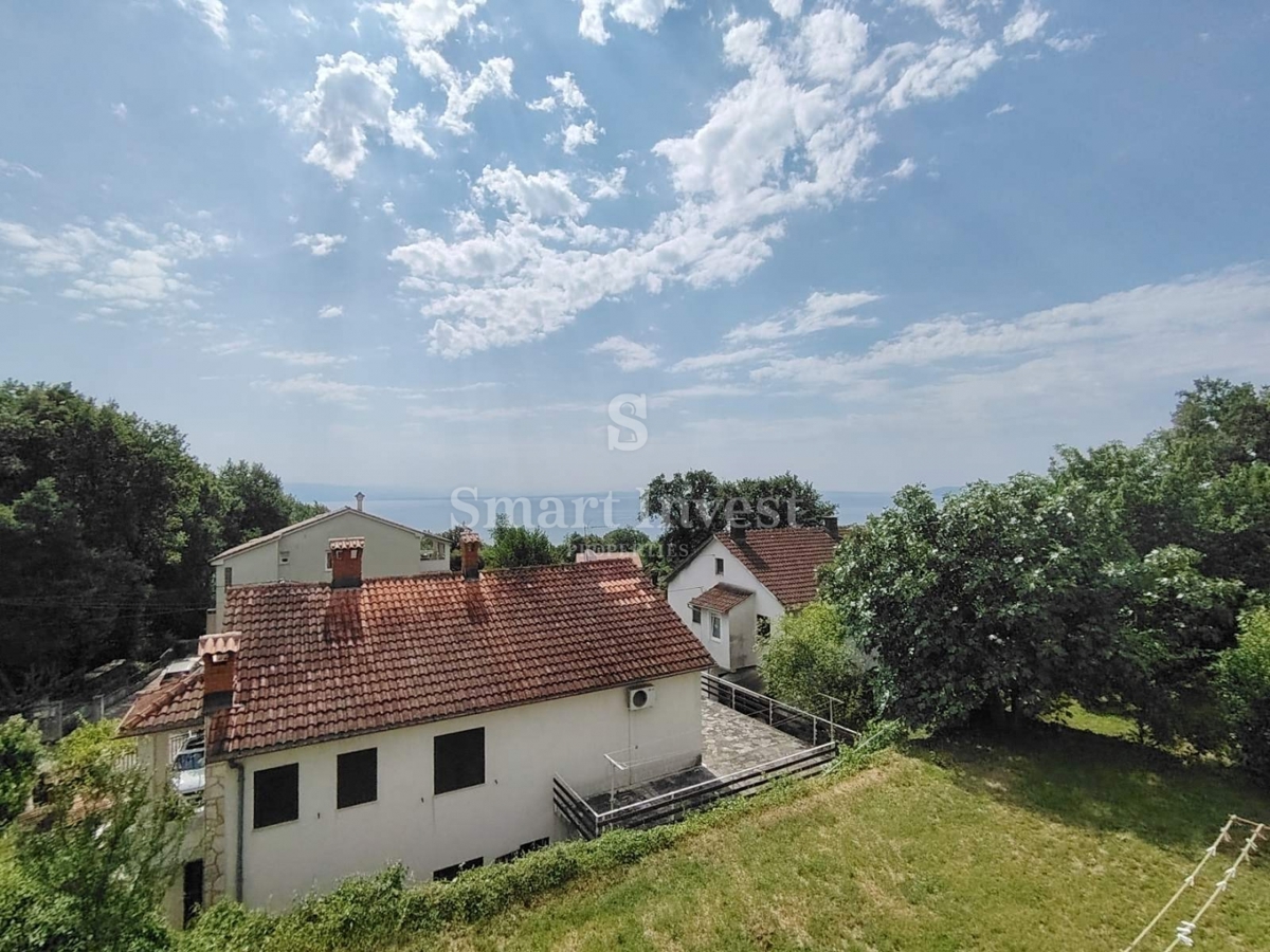 LAURANA, terreno edificabile di 2437 m2