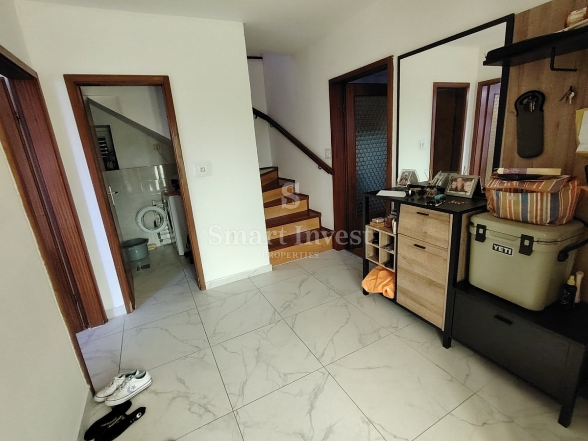 LAURANA, terreno edificabile di 2437 m2