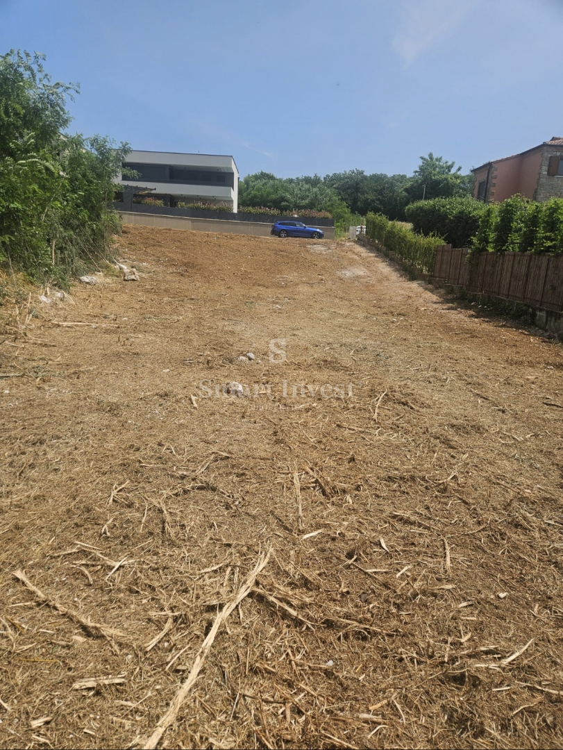 PARENZO - KAŠTELIR, terreno con permesso di costruire