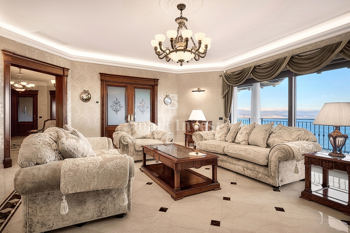 IČIĆI, villa esclusiva con piscina e vista panoramica sul mare