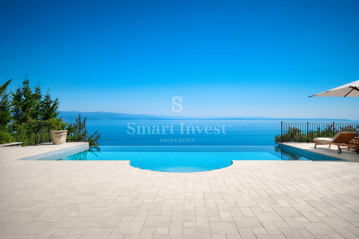IČIĆI, villa esclusiva con piscina e vista panoramica sul mare