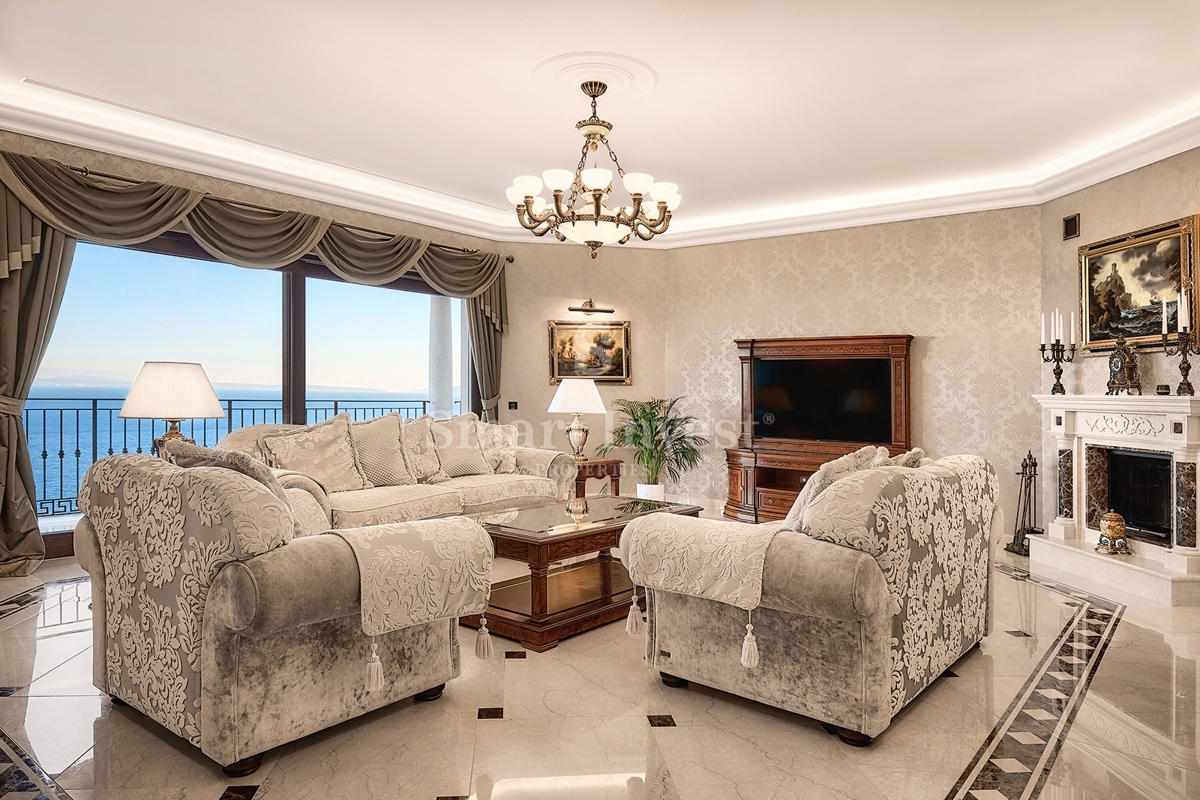 IČIĆI, villa esclusiva con piscina e vista panoramica sul mare