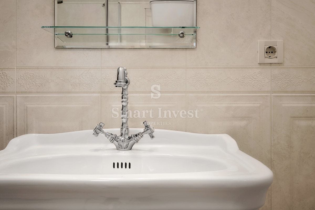 IČIĆI, villa esclusiva con piscina e vista panoramica sul mare